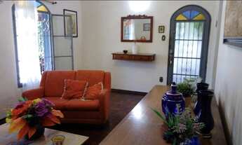 Imagem 2: Espaçosa casa em local privilegiado