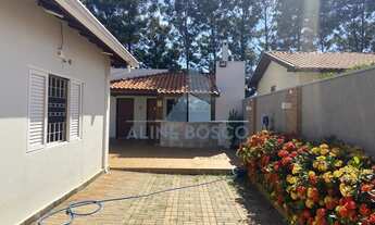 Imagem 4: Casa de condomínio com piscina para venda tem 186 metros quadrados com 3 quartos