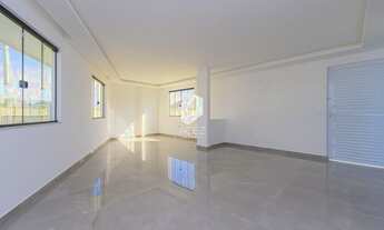 Imagem 7: Tríplex com 03 quartos, terraço e amplo terreno