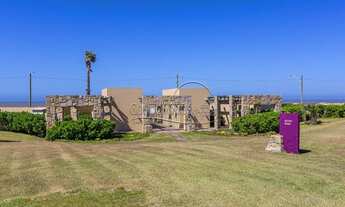 Imagem 5: Lote/Terreno para venda possui 450 metros quadrados em Condominio Costa Serena - BEIRA MAR