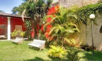 Imagem 3: Linda Casa com 4 Quartos (3 Suítes sendo 1 Master com Closet), Salão de Festa, Churrasquei