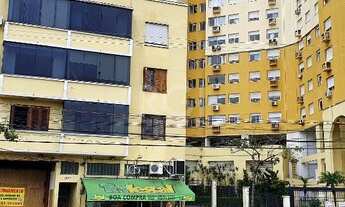 Imagem: Porto Alegre - Apartamento Padrão - Partenon