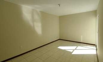 Imagem 3: Apartamento 2 quartos com suíte, sala ampla e varanda