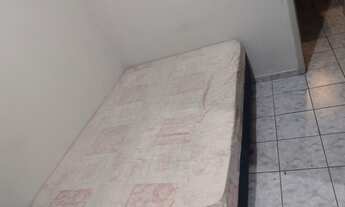 Imagem 2: Quarto em apartamento mobiliado para alugar