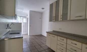 Imagem 7: Apartamento para venda possui 85 metros quadrados com 2 quartos em Laranjeiras - Rio de Ja