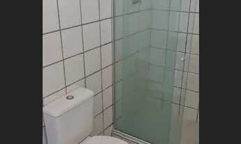 Imagem 3: Em frente a faculdade de Medicina da Unicap