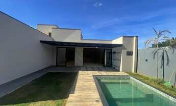 Imagem 3: Excelente casa de 4 Quartos suites Condomínio Americano novo na Arniqueiras..