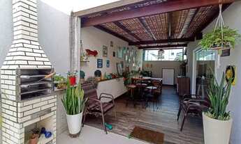 Imagem 4: Casa com 3 suítes no Miragem, piscina privativa e jardim