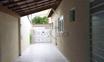 Imagem 3: Casa com Edícula - Jardim Oriente - 3 Dormitórios - 140m²