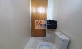 Imagem 1: Casa geminada com três quartos, suíte e quatro vagas de garagem no bairro Novo Centro - Sa