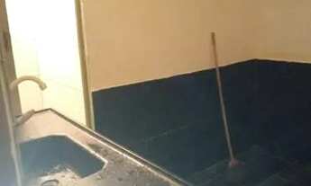 Imagem 3: Alugo quarto com banheiro e pia 5minutos da cachamorra iracuan centro esportivo