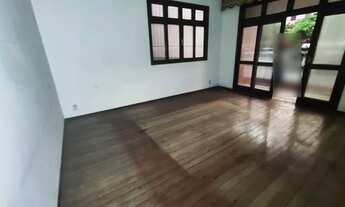 Imagem 2: Oportunidade Casa no Centro 3qts, send 1suíte, 2brs, 2vgs, vrnd