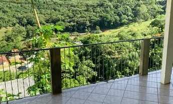 Imagem 7: Excelente casa de 3 quartos com suite com amplo terreno e vista livre para montanha