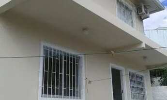 Imagem 2: Quarto individual em casa de 2 pavimento no estreito apenas 5 min do centro de Floripa