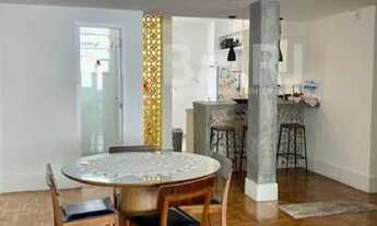 Imagem 6: LINDO APARTAMENTO, REFORMADO, A UMA QUADRA DA PRAIA DE COPACABANA