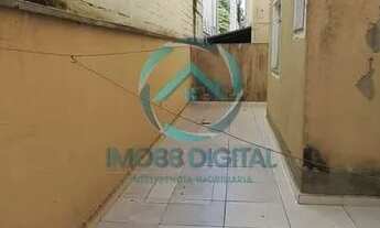 Imagem 3: Apartamento térreo com 2 quartos e 2 banheiros sendo uma suíte