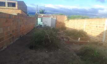 Imagem 3: Lote 6x24, todo murado, já tem alicerces feitos, encanação de esgoto feito, portão