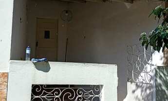 Imagem 2: ALUGO CASA DE VILA, COM PITANGUEIRA