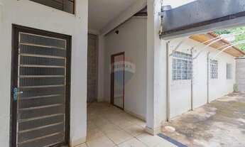 Imagem 6: Imóvel Bem Localizado Com 2 Casas e 3 Salões Comerciais