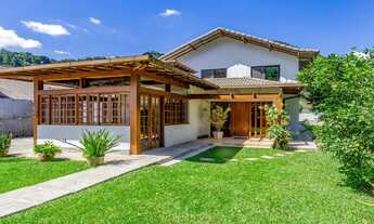 Imagem 2: Casa com 4 quartos em condomínio no Comary, Teresópolis