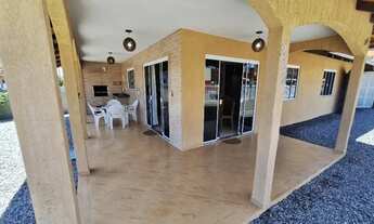 Imagem 4: Excelente casa com três Quartos na praia da Enseada em SFS/SC