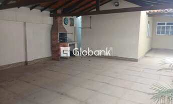 Imagem: Casa à venda em Morrinhos, Montes Claros