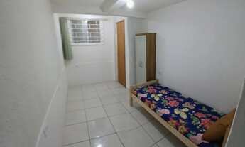 Imagem 4: Aluga-se Quartos com Suíte e Mobilhado para MOÇAS