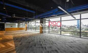 Imagem: Conjunto comercial com 1.542,71m² com 46