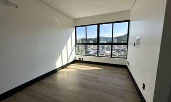 Imagem 6: Apartamento de 1 Suíte + 2 Demi Suíte na Beira Rio Com Vista Mar - Fazenda Itajaí