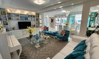 Imagem: Casa de condomínio em Rua Maria Cecília