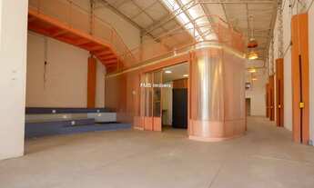 Imagem 4: Galpão Comercial para Locação em Pinheiros, São Paulo-SP: 5 Salas, 2 Banheiros, 2 Vagas de