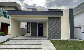 Imagem: Casa térrea nova, no Condomínio Bella