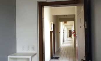 Imagem 3: Sala ampla em corredor de serviço