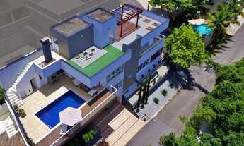 Imagem 2: Sobrado à venda, 430 m², com elevador, 3 suítes, 6 vagas e piscina, Condomínio Aruã, Parqu