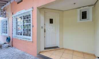 Imagem 2: Porto Alegre - Casa Padrão - Tristeza