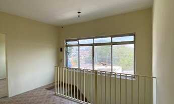 Imagem 3: Casa com 01 dormitório, sala grande, cozinha, banheiro e área de serviço - sem vaga de gar