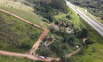 Imagem 2: E12- Terrenos com lago e Patinhos