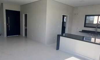 Imagem 4: Sobrado à venda no Condomínio Bella Città, 230 m², 3 suítes e 4 vagas, bairro Fazenda Rode