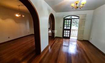 Imagem 2: Amplo apartamento para alugar em Santa Maria 03 dormitórios Garagem Bairro Dores