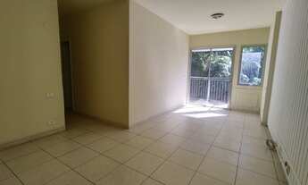 Imagem 3: Apartamento para venda possui 85 metros quadrados com 2 quartos em Laranjeiras - Rio de Ja