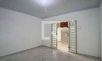 Imagem 2: Casa para Aluguel - Colônia Agrícola Samambaia, 4 Quartos, 200 m2