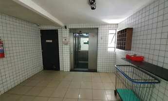 Imagem 6: Edf. Renata Afonso, no Engenho do Meio, próximo ao Colégio Souza Veras, UFPE, Bancos