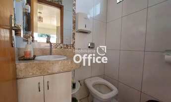 Imagem 7: Casa com 3 quartos e piscina à venda, por R$ 450.000 - Vila Jaiara - Anápolis/GO