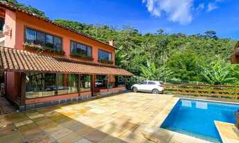 Imagem 2: Casa com 4 dormitórios à venda, 350 m² por R$ 3.100.000 - Comary - Teresópolis/RJ