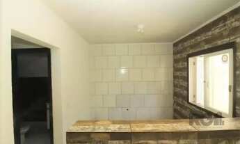 Imagem 2: Casa em condomínio de 3 dormitórios e vaga no Partenon