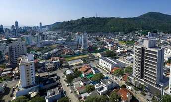 Imagem 5: O Epítome do Conforto e Luxo em Itajaí - Não Deixe Escapar!
