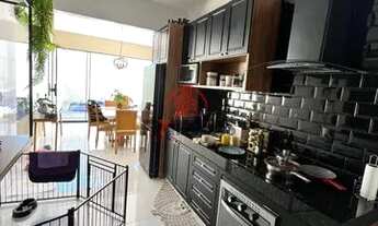 Imagem 2: Casa para venda tem 125 metros quadrados com 3 quartos, com suíte, com piscina, Setor Ba