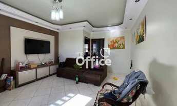 Imagem 7: Sobrado com 5 dormitórios à venda, 402 m² por R$ 1.000.000,00 - Vila Jaiara - Anápolis/GO