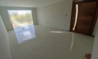 Imagem: Casa Triplex de 3/4, sendo uma suíte e