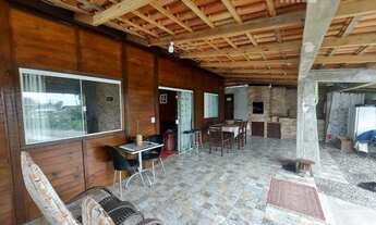 Imagem: Casa mista com 3 dormitórios e área de